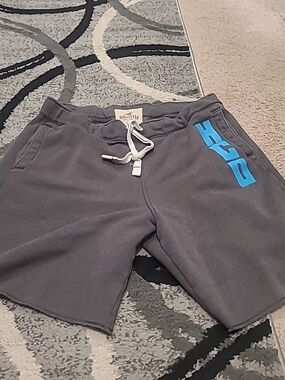 Hollister Shorts Men's Size XL Gray Lounge Drawstring Pockets Elastic Waist